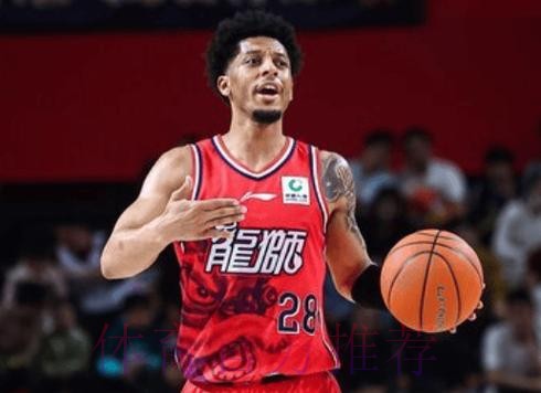 威金顿全场投篮20中9，罚球8中5得到25分4篮板7助攻2抢断